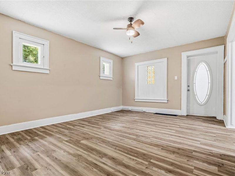 58 1st Street, Campbell, OH 44405 Photo 12