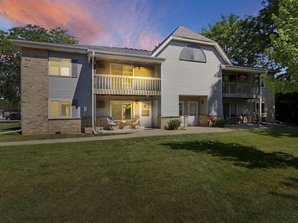 26602 Lilac LANE, Unit 16, Waterford, WI 53185