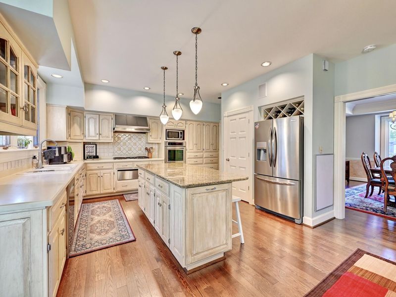 906 Squire Hill Court, Crescent Springs, KY 41017 Photo 8