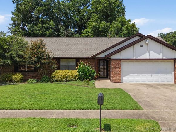 1008 N Forest Place , Jenks, OK 74037