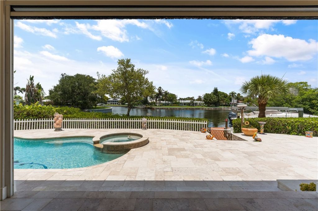2165 6th Court Se, Vero Beach, FL 32962 Photo