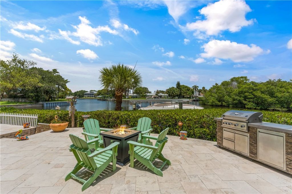 2165 6th Court Se, Vero Beach, FL 32962 Photo