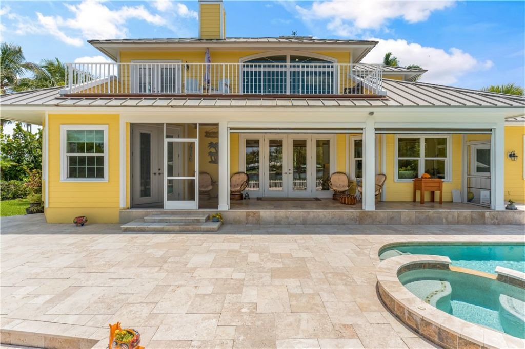 2165 6th Court Se, Vero Beach, FL 32962 Photo
