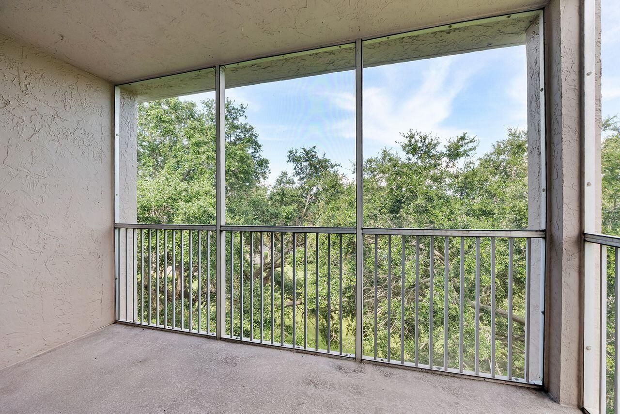 1075 Riverside Drive, Unit 508, Coral Springs, FL 33071 Photo