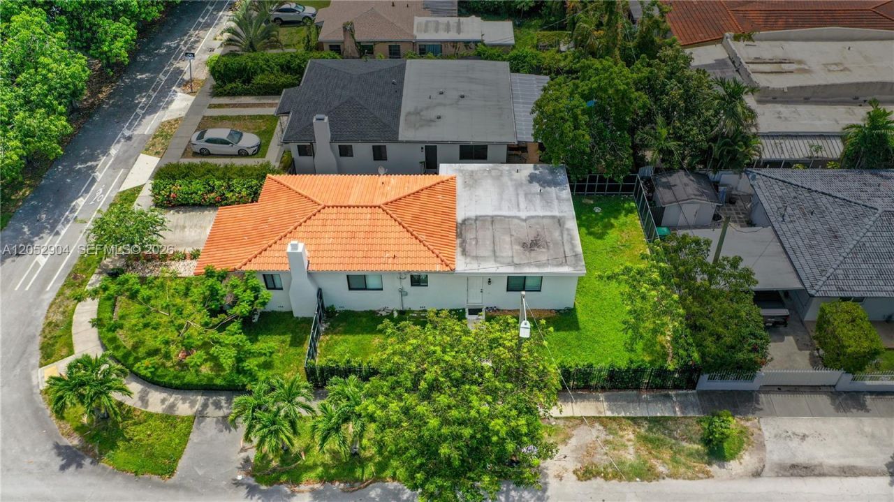 3640 SW 11th St , Miami, FL 33135 Photo