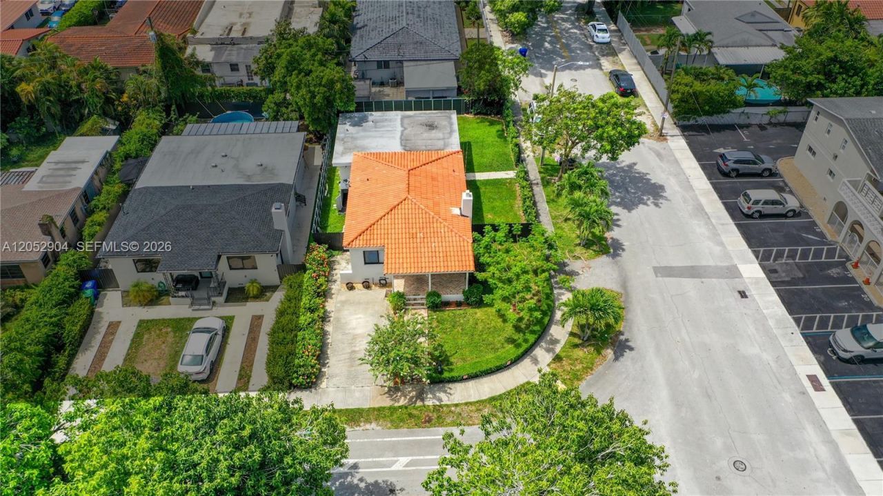 3640 SW 11th St , Miami, FL 33135 Photo