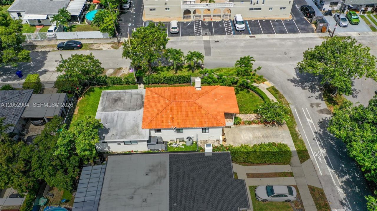 3640 SW 11th St , Miami, FL 33135 Photo