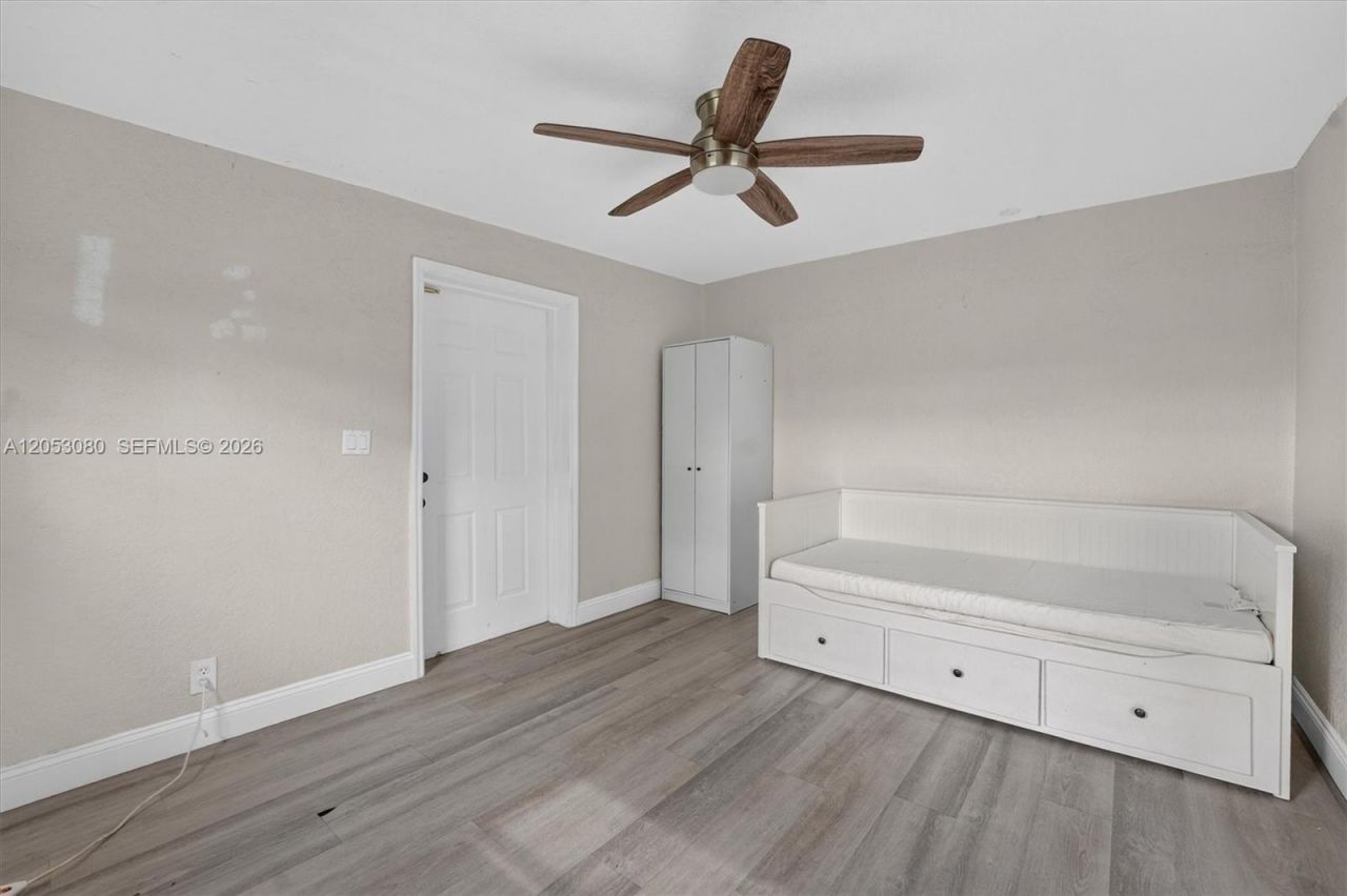 649 W Evanston Cir, Fort Lauderdale, FL 33312 Photo