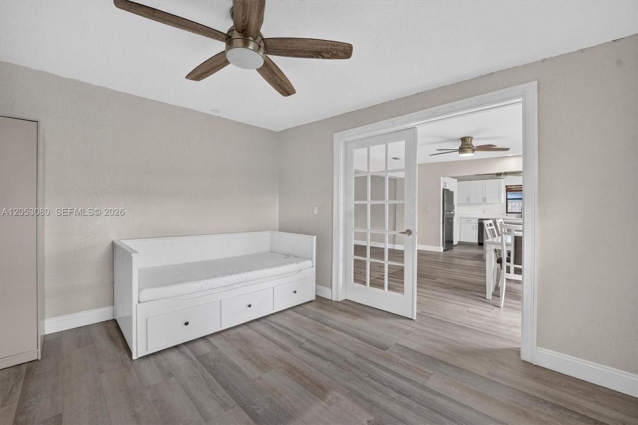649 W Evanston Cir, Fort Lauderdale, FL 33312 Photo