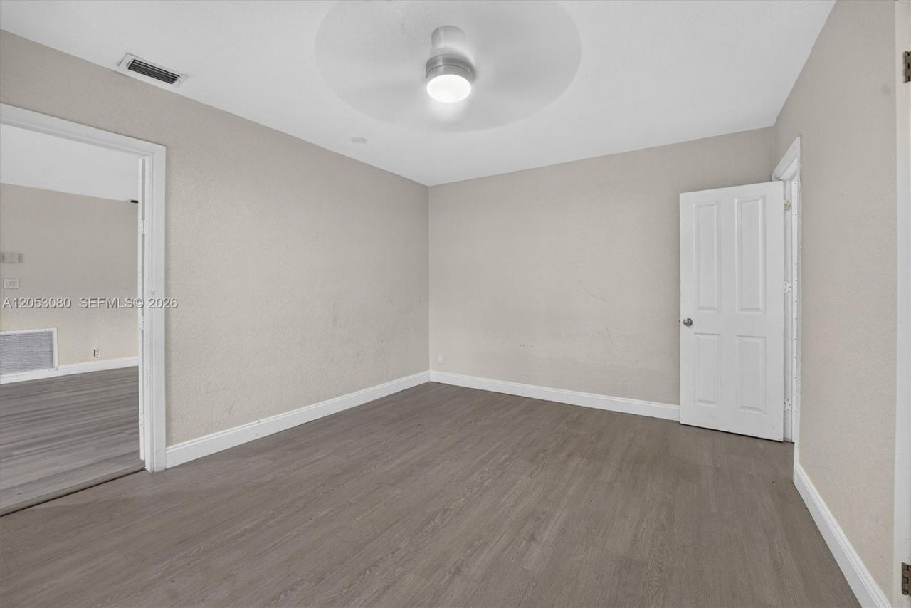 649 W Evanston Cir, Fort Lauderdale, FL 33312 Photo
