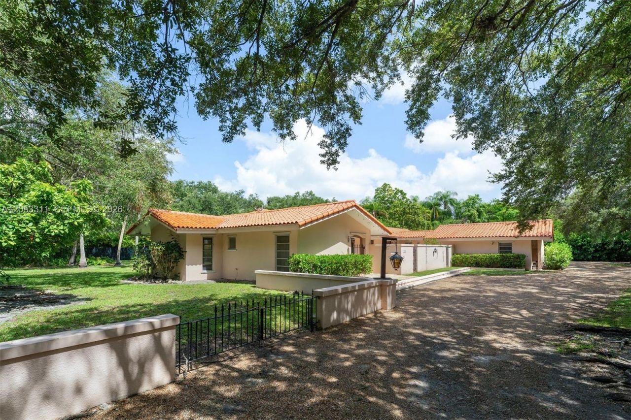 11950 SW 67 Ct , Pinecrest, FL 33156 Photo