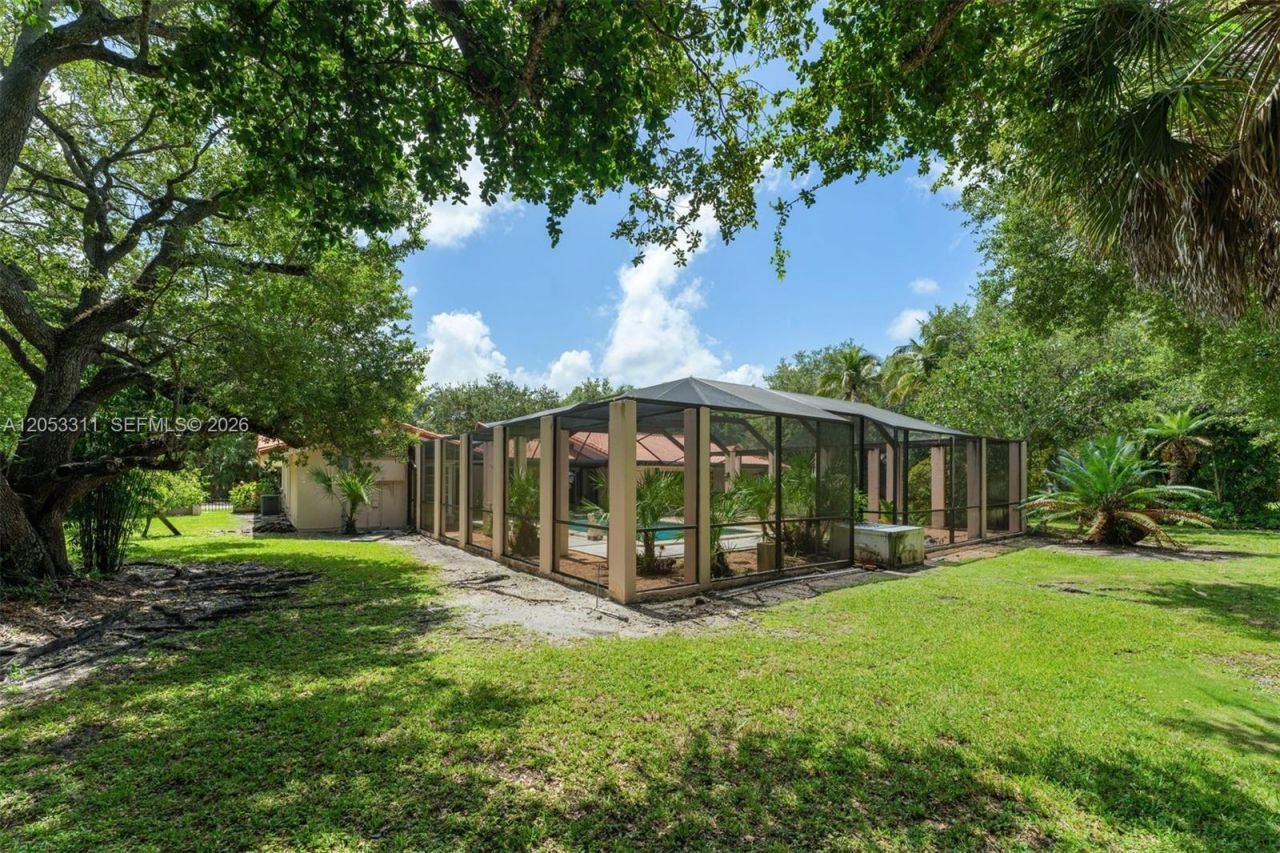 11950 SW 67 Ct , Pinecrest, FL 33156 Photo