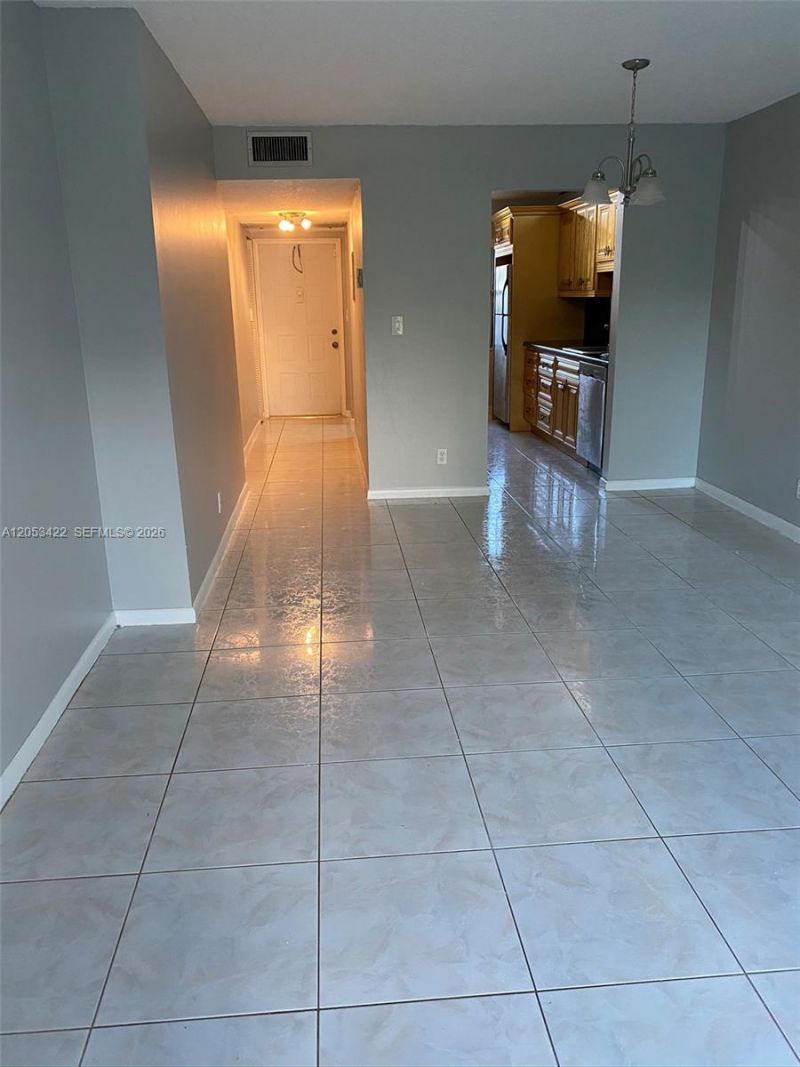 9962 Nob Hill Ct , Unit 9962, Sunrise, FL 33351 Photo
