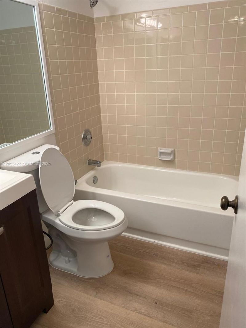 9962 Nob Hill Ct , Unit 9962, Sunrise, FL 33351 Photo