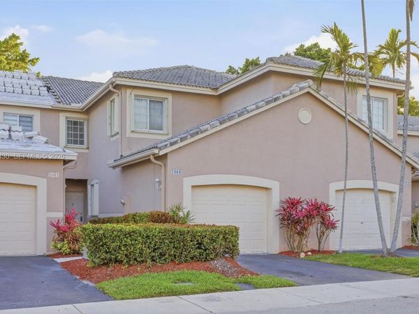 2066 Madeira Dr , Unit 2066, Weston, FL 33327