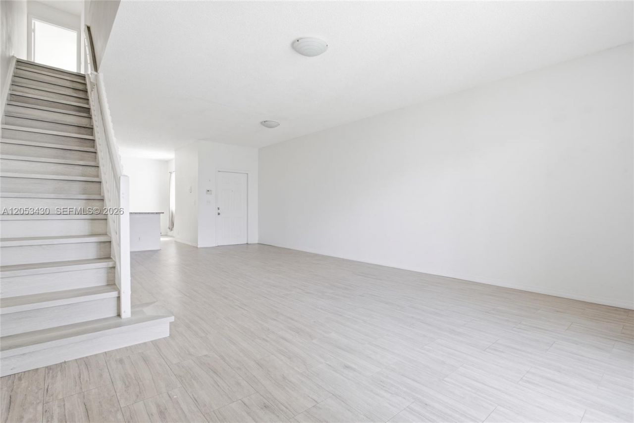 2066 Madeira Dr , Unit 2066, Weston, FL 33327 Photo