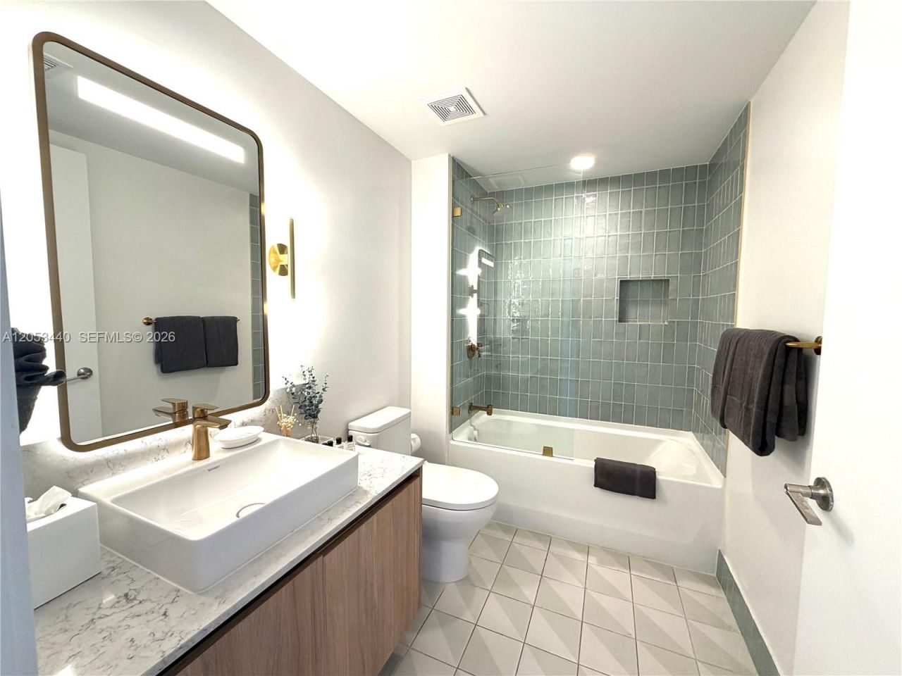159 NE 6th St , Unit 3215, Miami, FL 33132 Photo