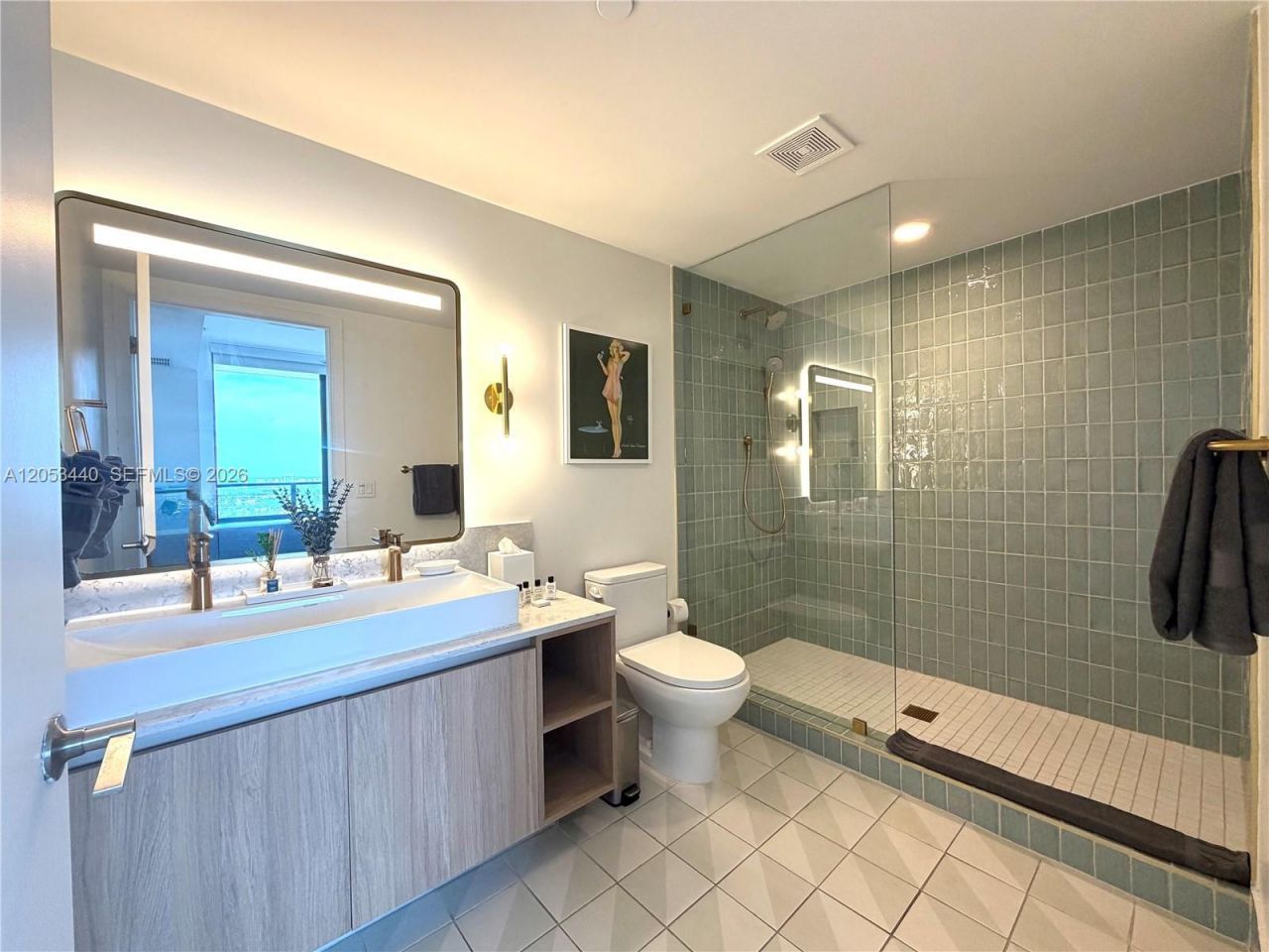 159 NE 6th St , Unit 3215, Miami, FL 33132 Photo