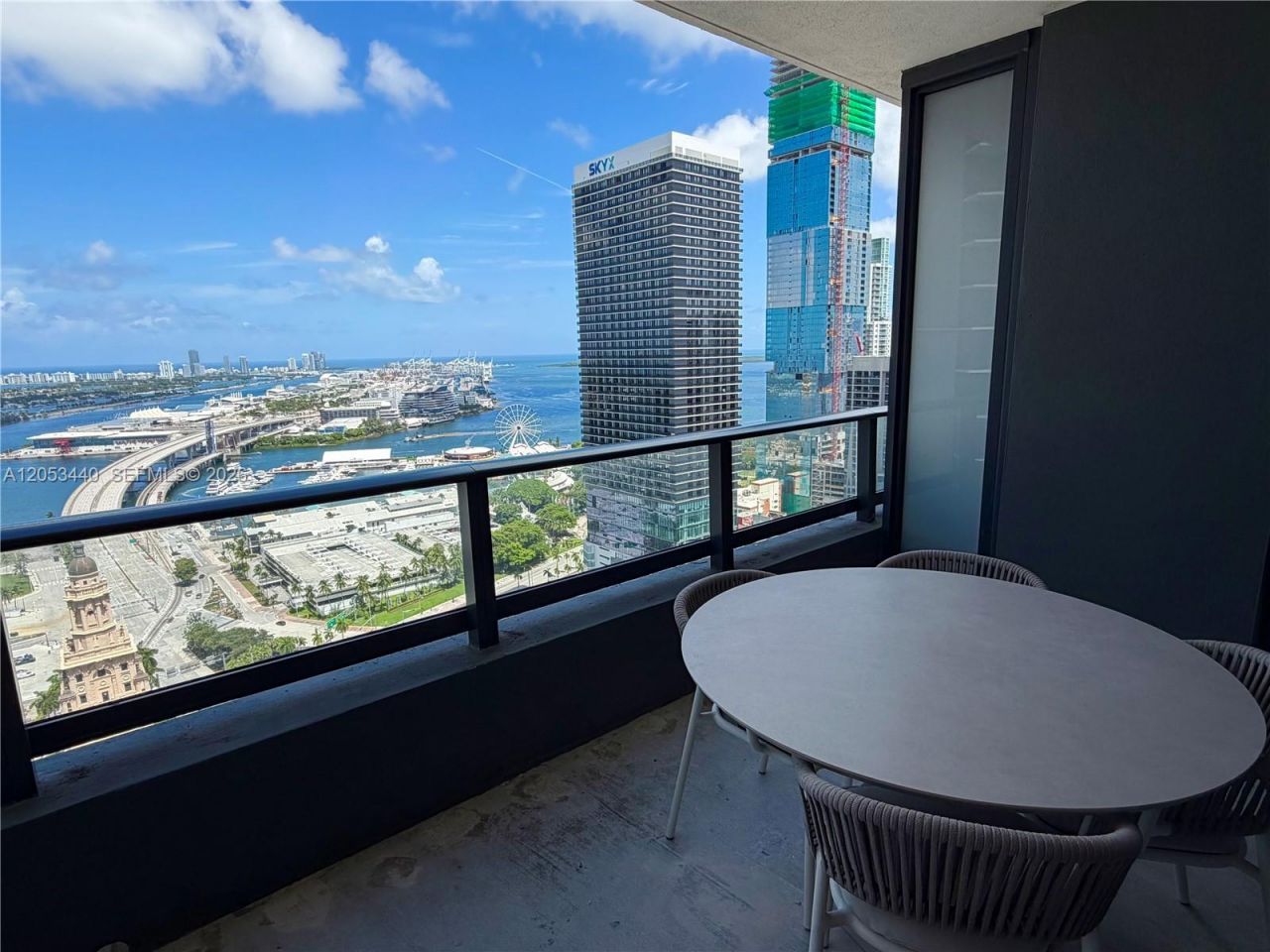 159 NE 6th St , Unit 3215, Miami, FL 33132 Photo