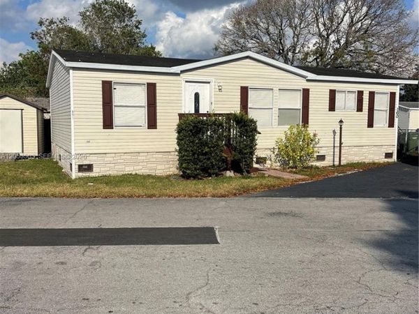 220 NE 12th Ave LOT 160 , Homestead, FL 33030