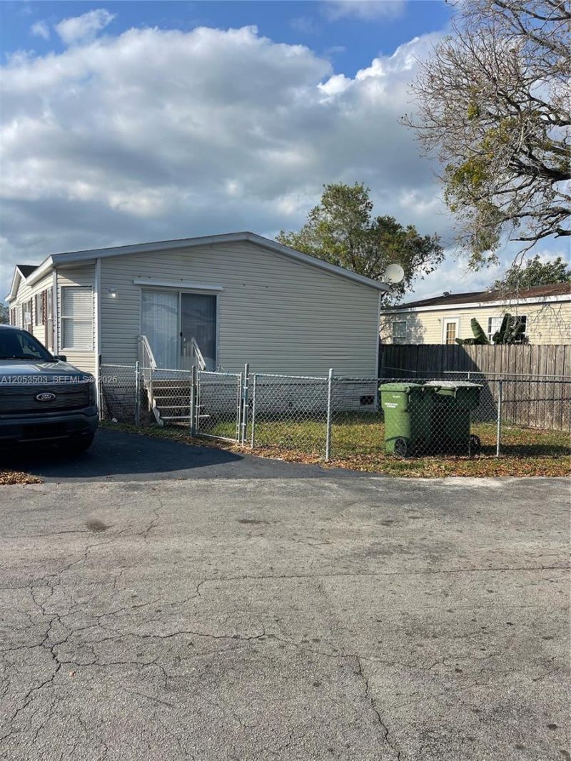 220 NE 12th Ave Lot 160 , Homestead, FL 33030 Photo