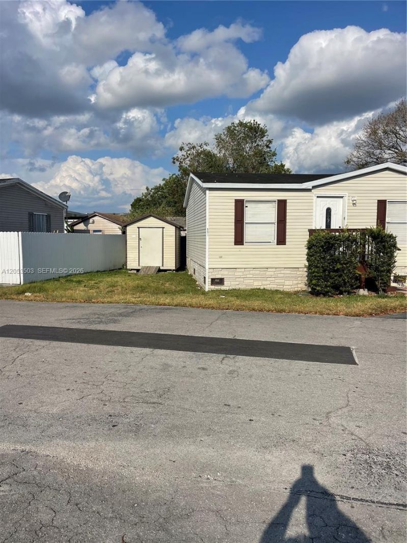 220 NE 12th Ave Lot 160 , Homestead, FL 33030 Photo