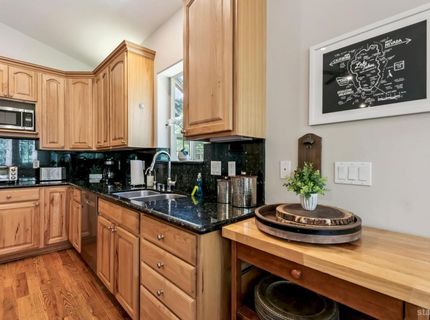 1501 Crystal Air Drive, South Lake Tahoe, CA 96150 Photo