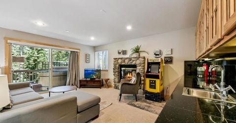 1501 Crystal Air Drive, South Lake Tahoe, CA 96150 Photo
