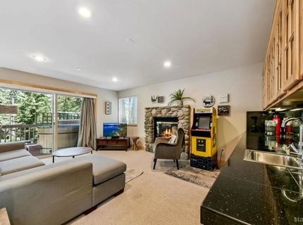 1501 Crystal Air Drive, South Lake Tahoe, CA 96150 Photo