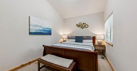 1501 Crystal Air Drive, South Lake Tahoe, CA 96150 Photo