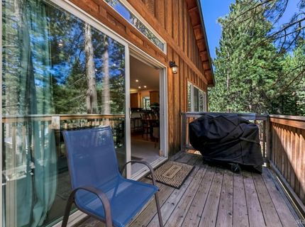 1501 Crystal Air Drive, South Lake Tahoe, CA 96150 Photo