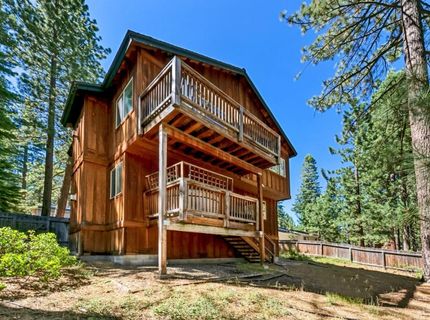 1501 Crystal Air Drive, South Lake Tahoe, CA 96150 Photo