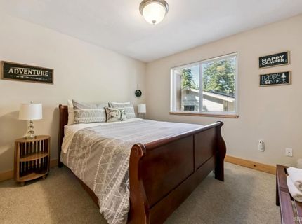 1501 Crystal Air Drive, South Lake Tahoe, CA 96150 Photo