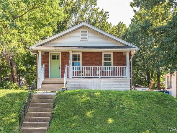 7420 Richmond Place , Maplewood, MO 63143