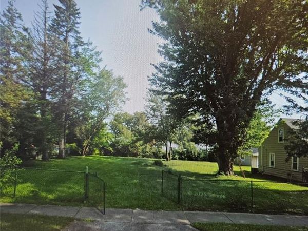 29080 Powers Street, Westland, MI 48186