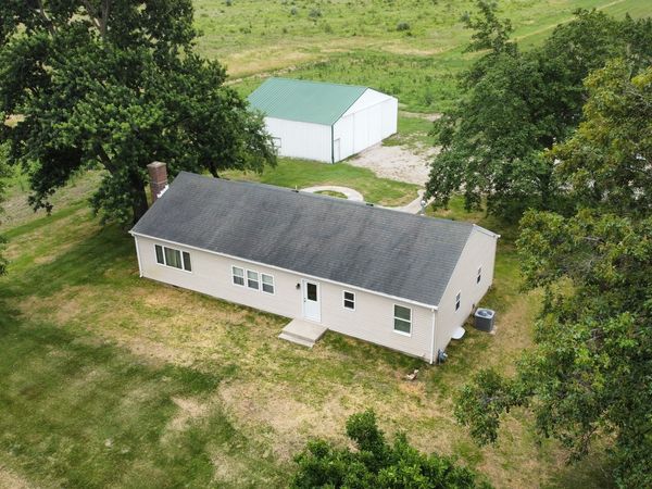 2489 E US Highway 52 Highway , Donovan, IL 60931