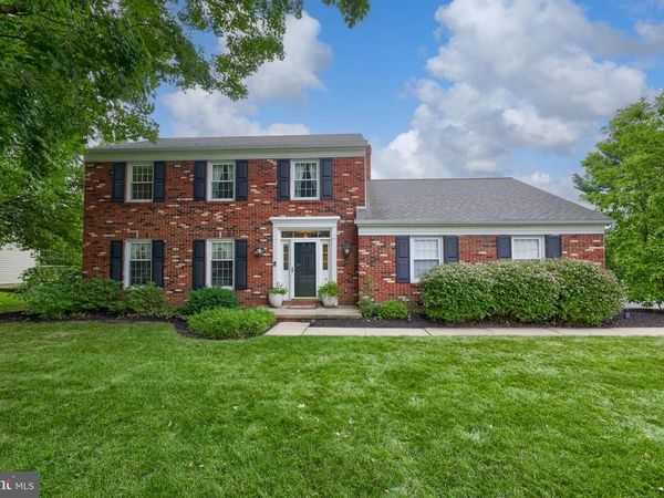 1856 BEVERLY DRIVE , LANCASTER, PA 17601