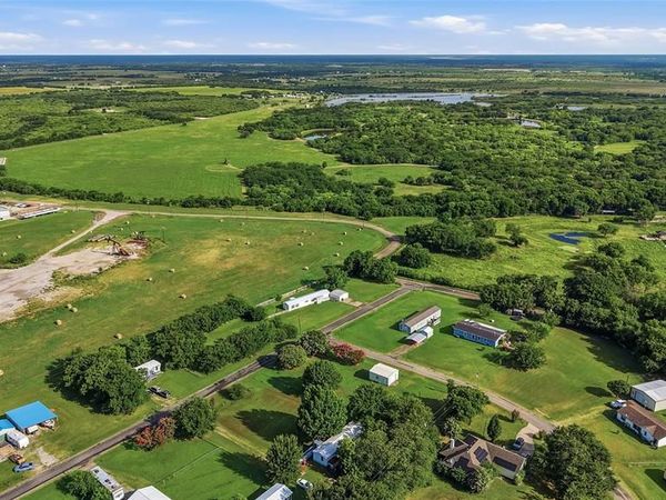 409 Katie Rose Lane , Southmayd, TX 75092