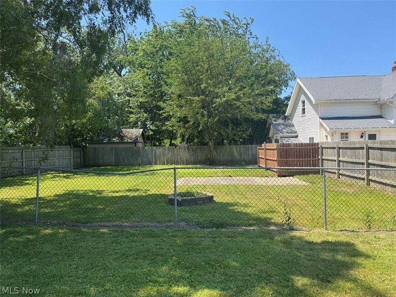 1638 W 6th Street, Ashtabula, OH 44004 Photo 4