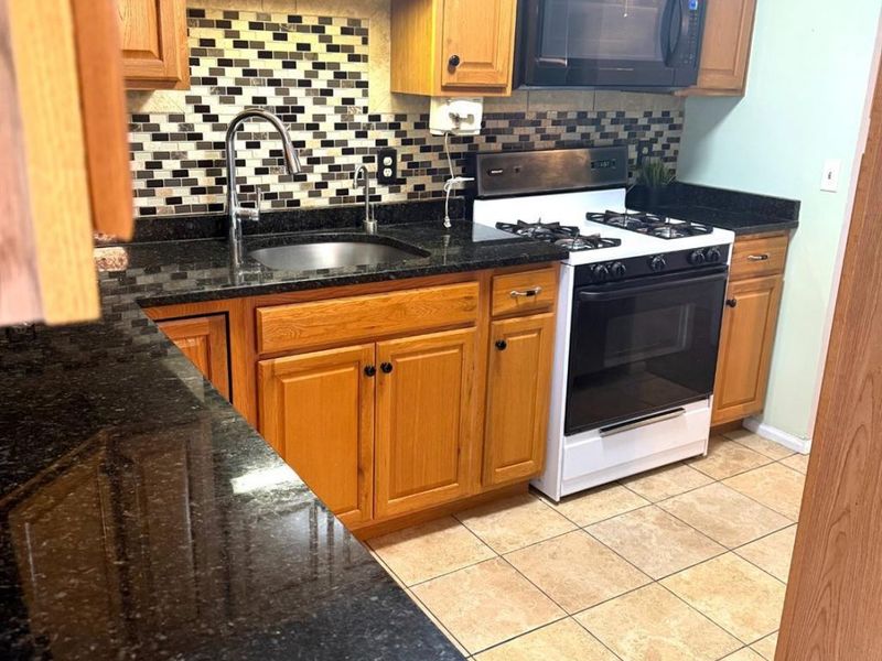 5177 Dresden Court, Delhi Twp, OH 45238 Photo 5