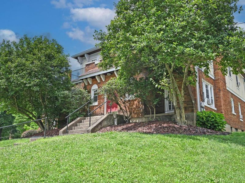 4423 Erie Avenue, Cincinnati, OH 45227 Photo 2