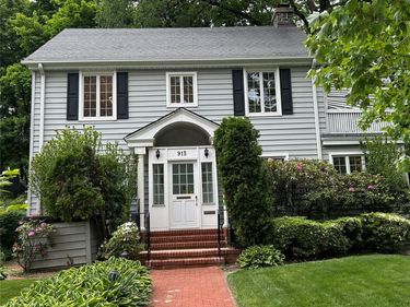 915 Palmer Road , Bronxville, NY 10708