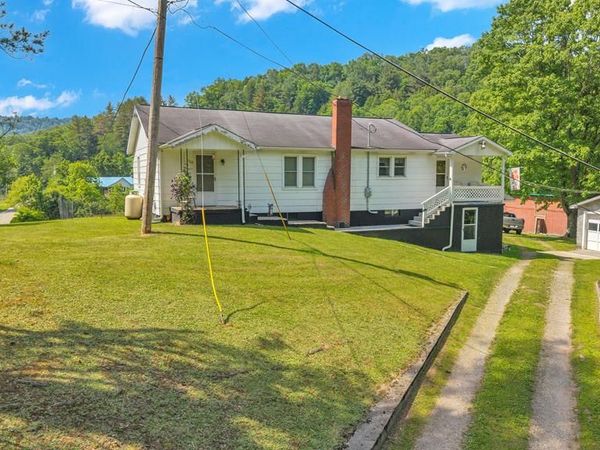 1703 Okey L Patteson Road, SCARBRO, WV 25917
