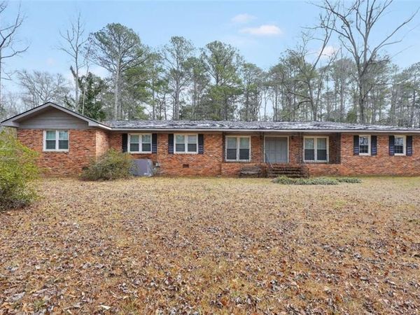 2058 Graham Road , Macon, GA 31211