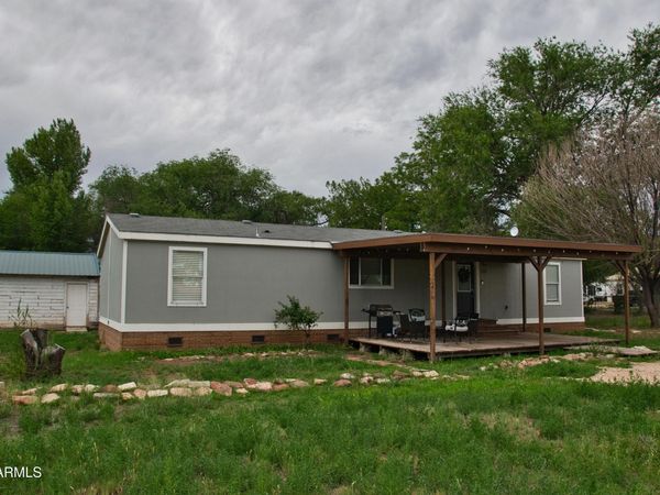 110 E 1ST Street N, St Johns, AZ 85936