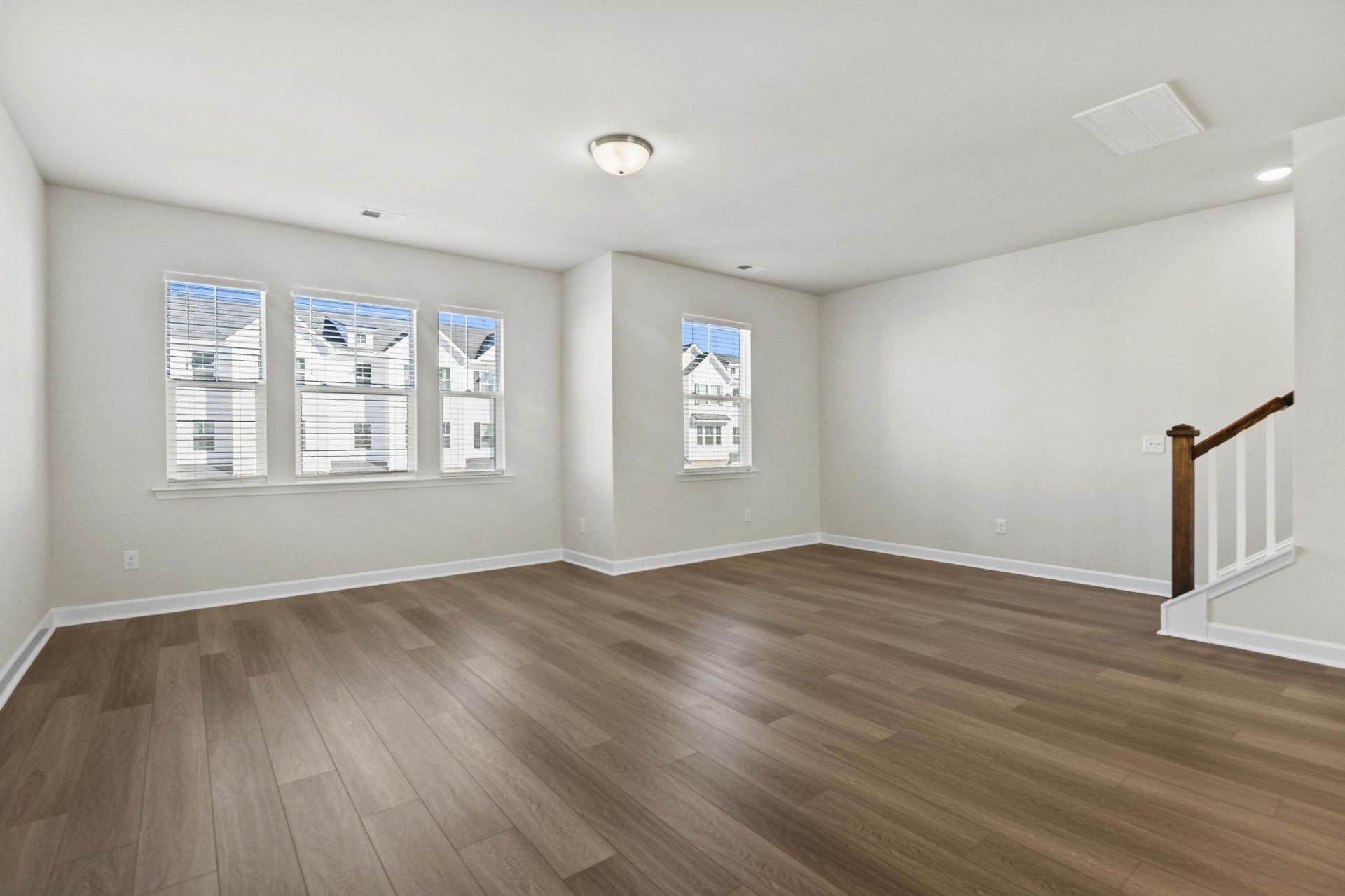 9413 Sun Fountain Drive Photo 14