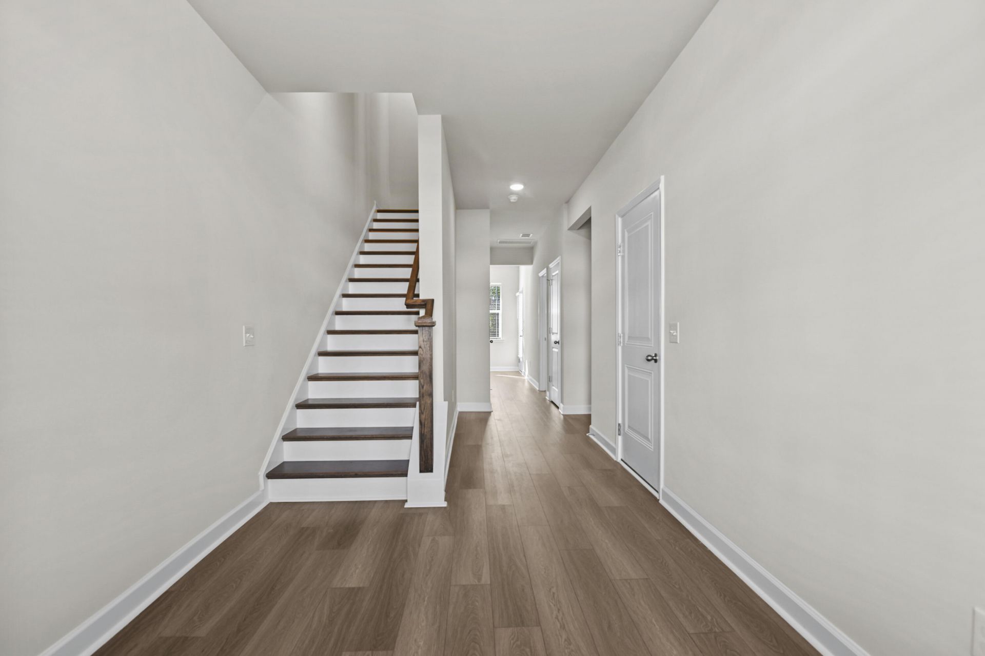 9413 Sun Fountain Drive Photo 4