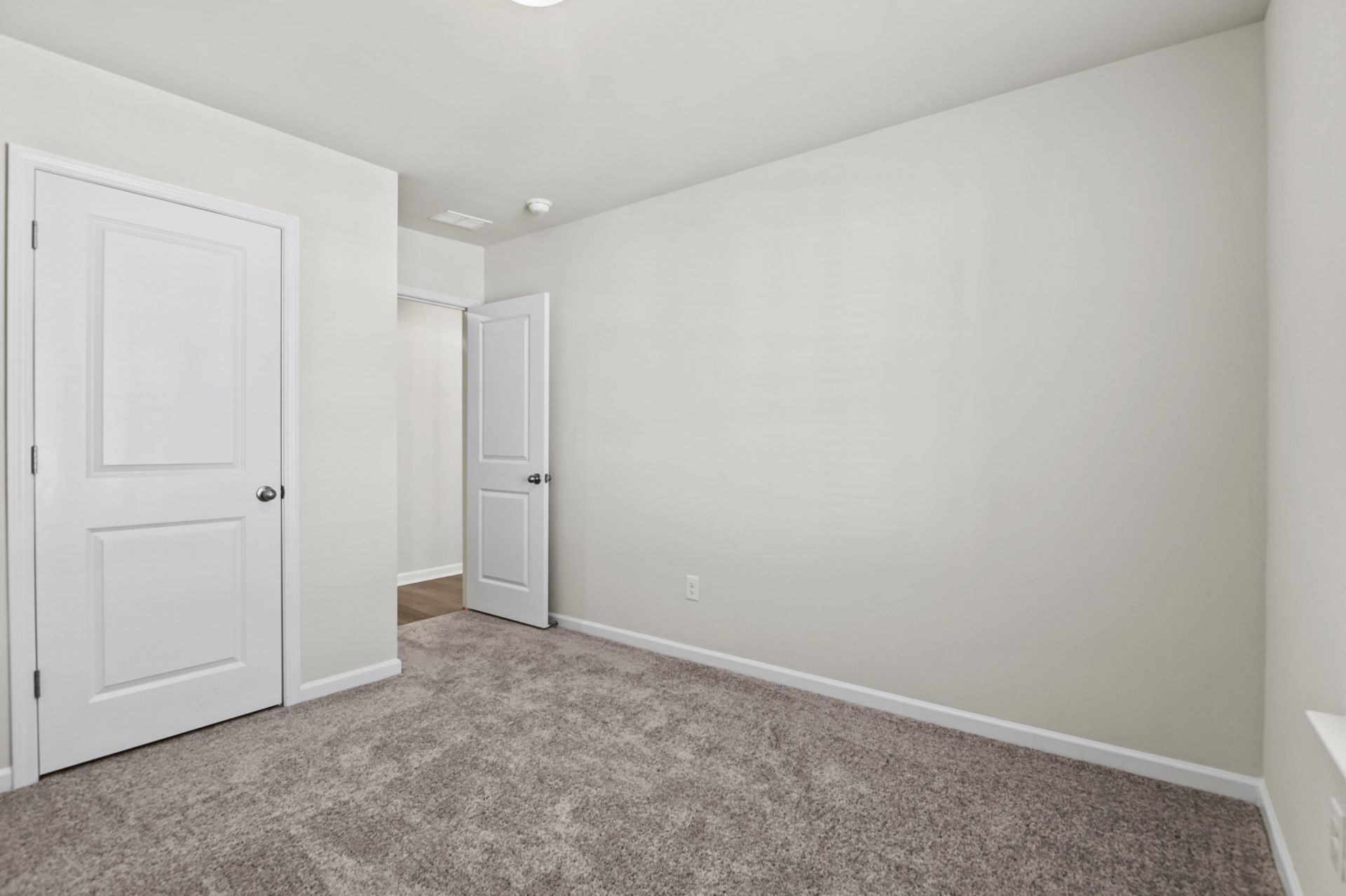 9413 Sun Fountain Drive Photo 6