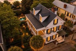18 Trumbo Street photo 4