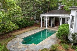 18 Trumbo Street photo 4